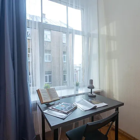 דירה Spacious 4-bedroom